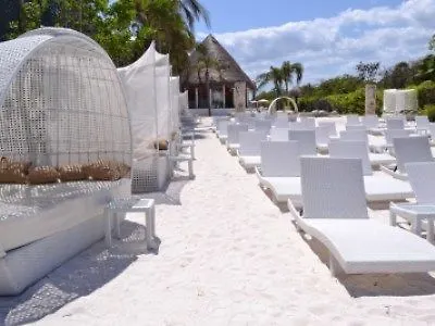 Bel Air Riviera Maya Hotel